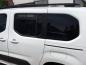 Preview: Lüftungsgitter Seitenfenster Peugeot Rifter, Citroen Berlingo, Opel Combo, Toyota Proace City ab 09/2018 - Lüftungsgitter Beifahrerseite hinten - verbaut in weißem Fahrzeug