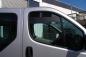 Preview: Lüftungsgitter Frischlüfter Renault Trafic 2 Fahrerhaus ab 01/2001 - 2014 - Lüftungsgitter montiert Beifahrerseite vorne in silbernem Fahrzeug