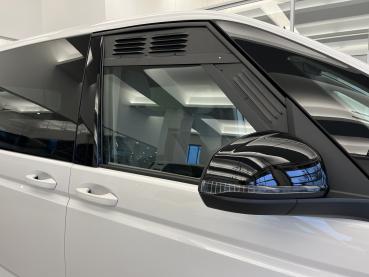 Lüftungsgitter Frischlüfter Fahrerhaus T7 EXCLUSIV - Lüftungsgitter Beifahrerseite vorne verbaut in weißem Fahrzeug
